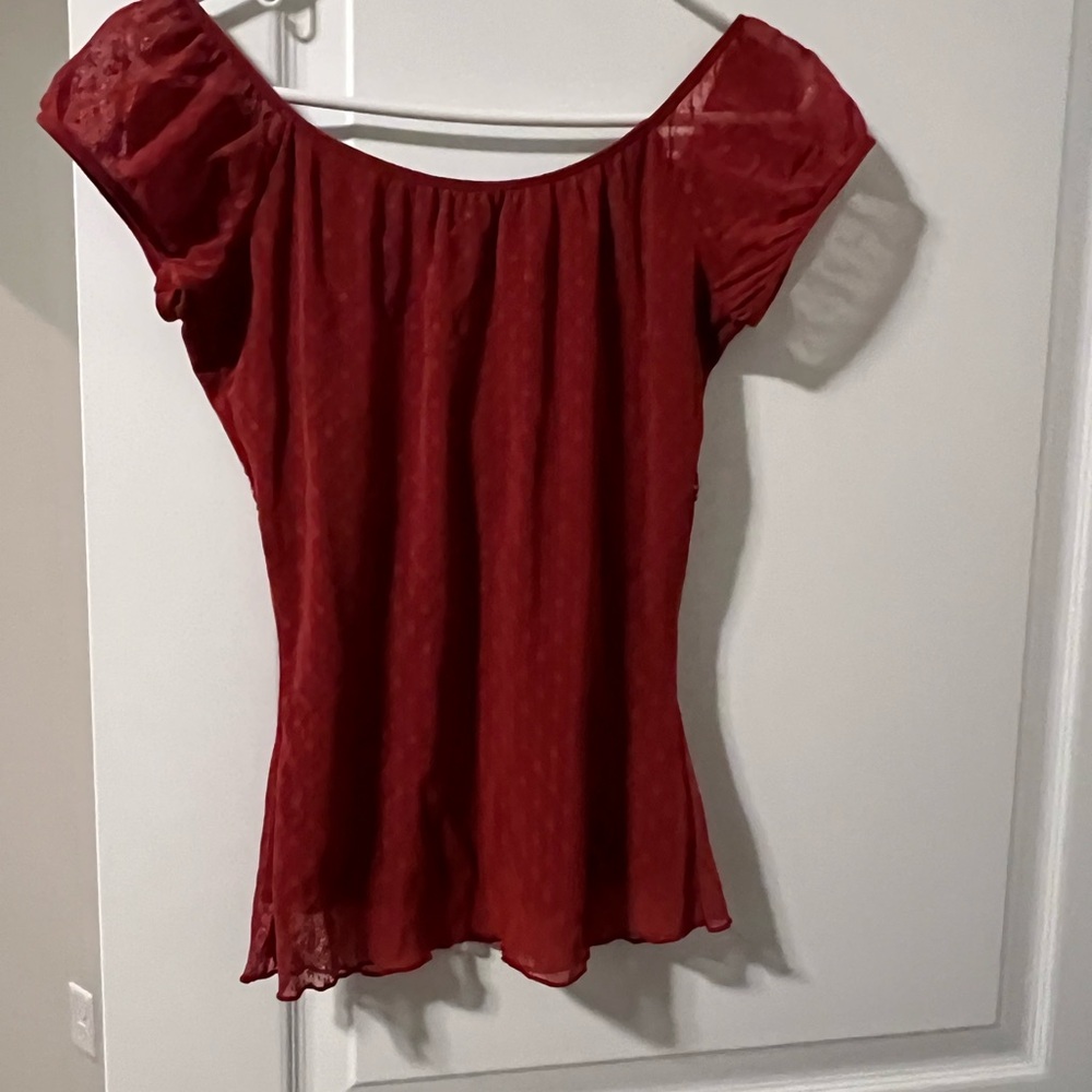 Red shirts - Picture 4 of 4